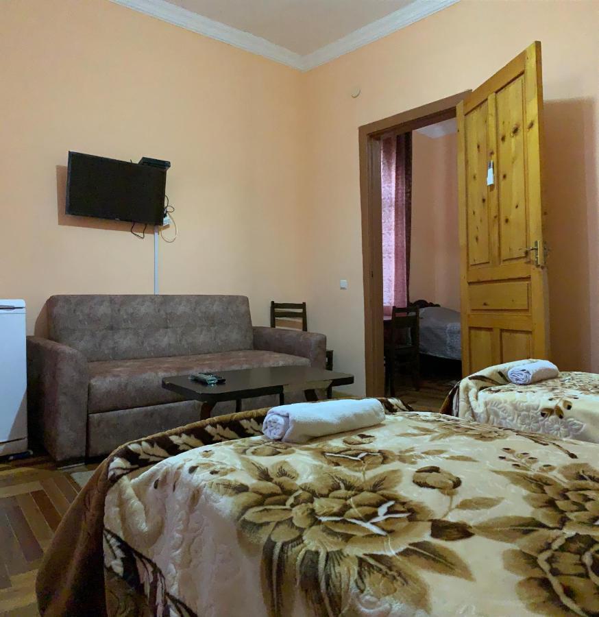 Hotel Kakhaberi Tetritskaro 外观 照片
