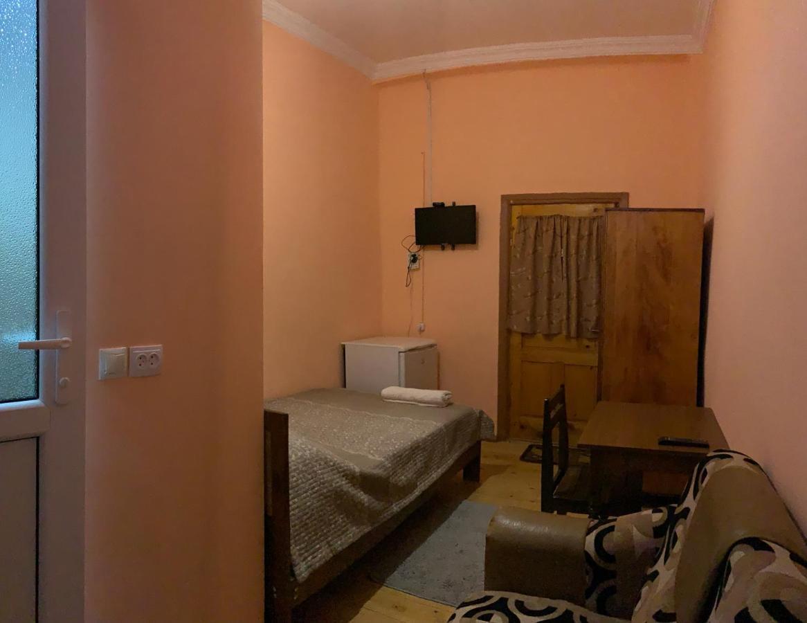Hotel Kakhaberi Tetritskaro 外观 照片