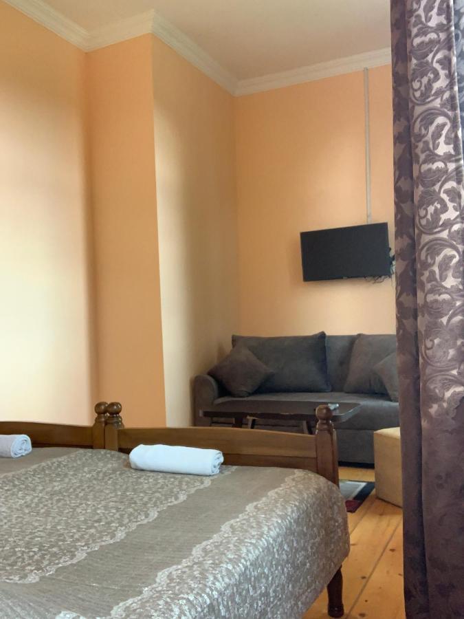 Hotel Kakhaberi Tetritskaro 外观 照片