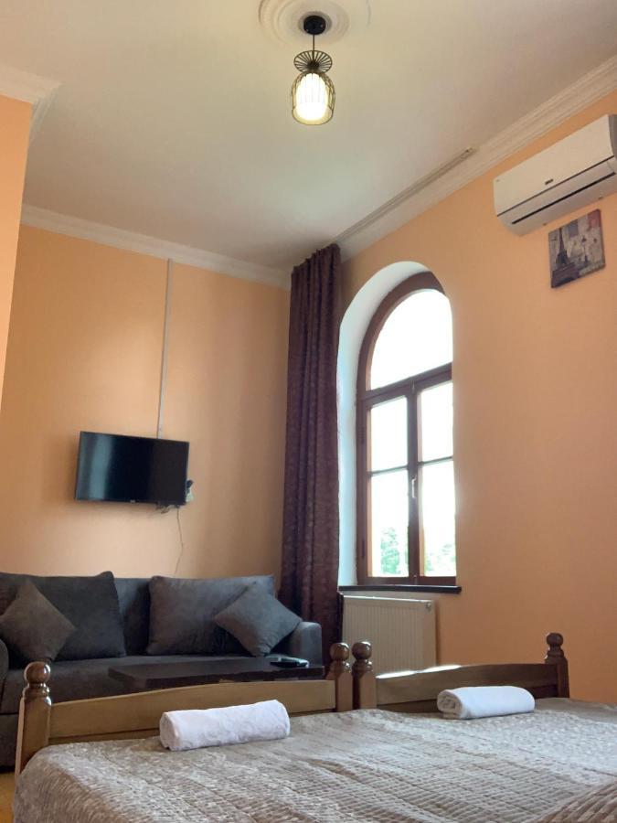 Hotel Kakhaberi Tetritskaro 外观 照片