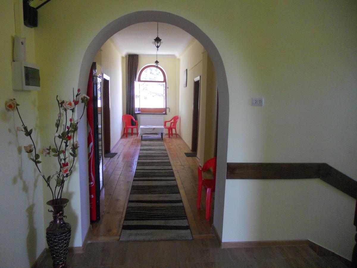 Hotel Kakhaberi Tetritskaro 外观 照片