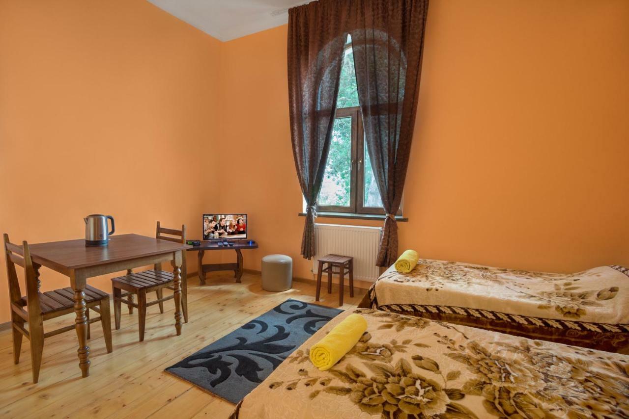 Hotel Kakhaberi Tetritskaro 外观 照片